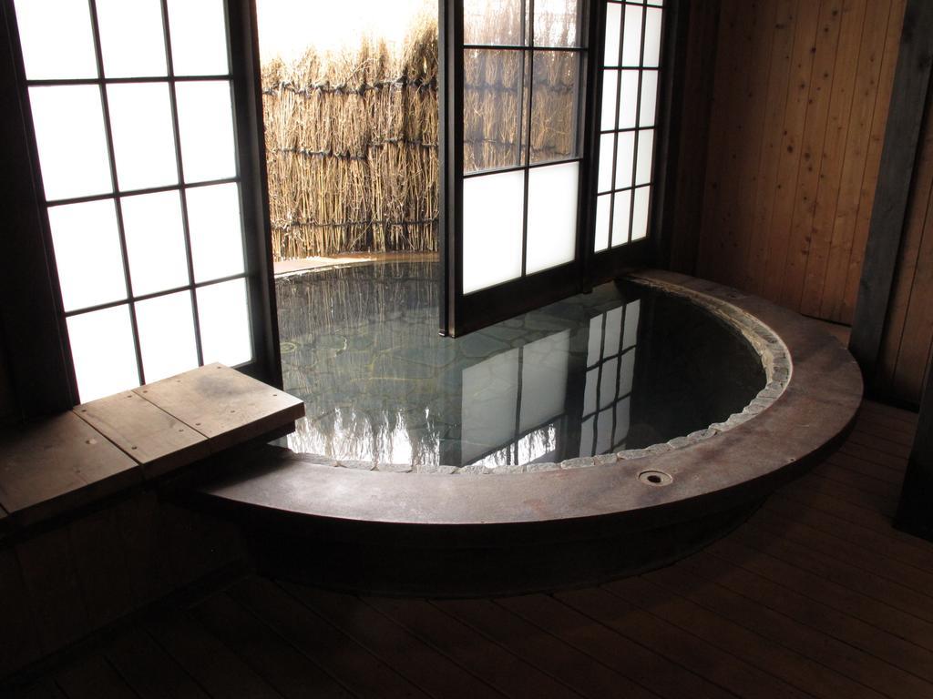 Okada Ryokan Warakutei Takayama  Exterior photo
