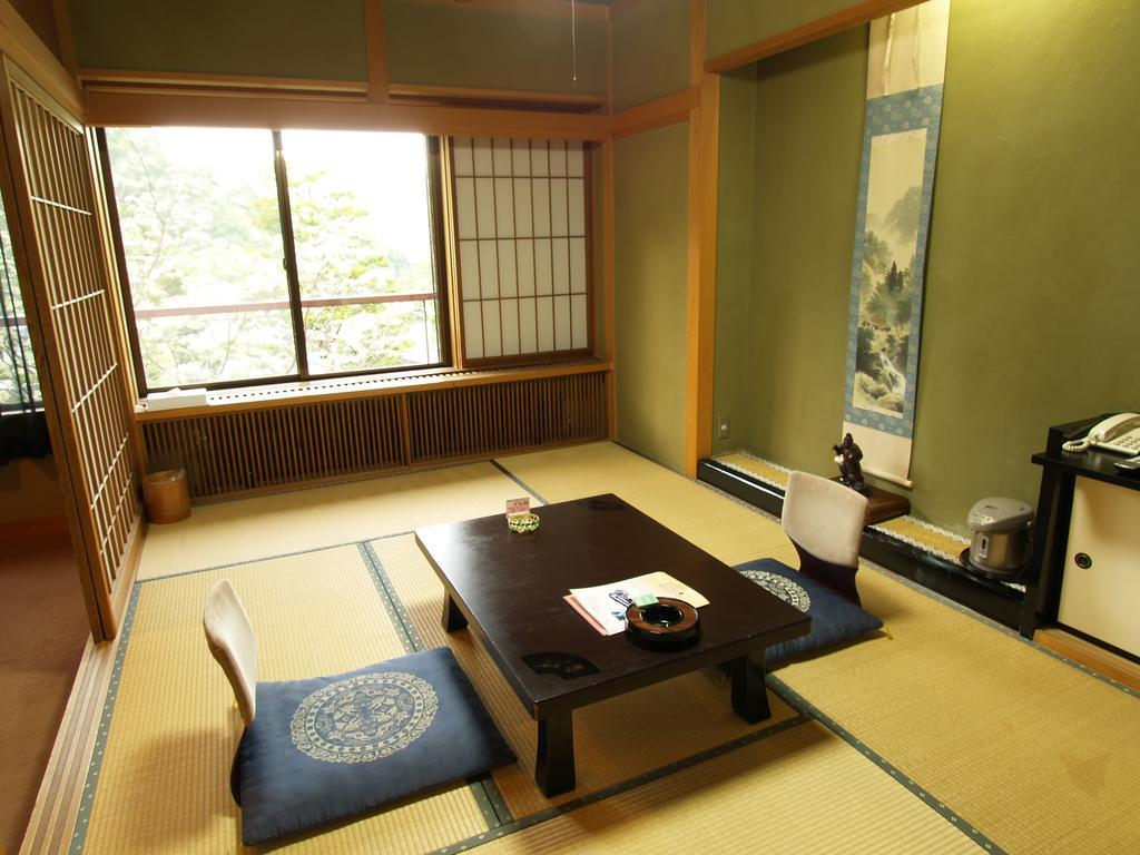 Okada Ryokan Warakutei Takayama  Exterior photo